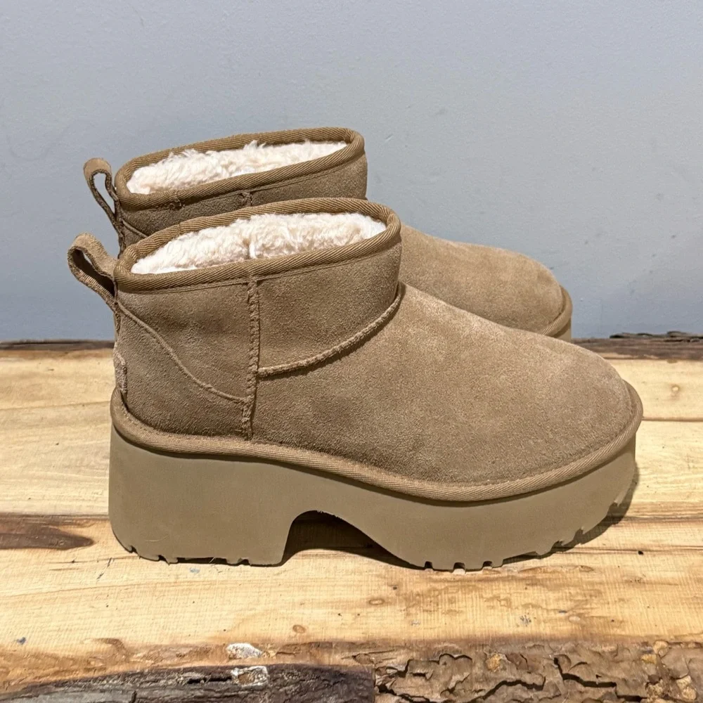 *NEW* UGG The Classic Ultra Mini New Heights Boot Size 8 A52 - Picture 7 of 12